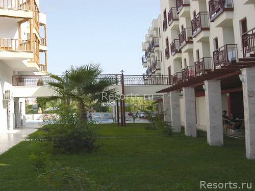 Riverside Hotel 2